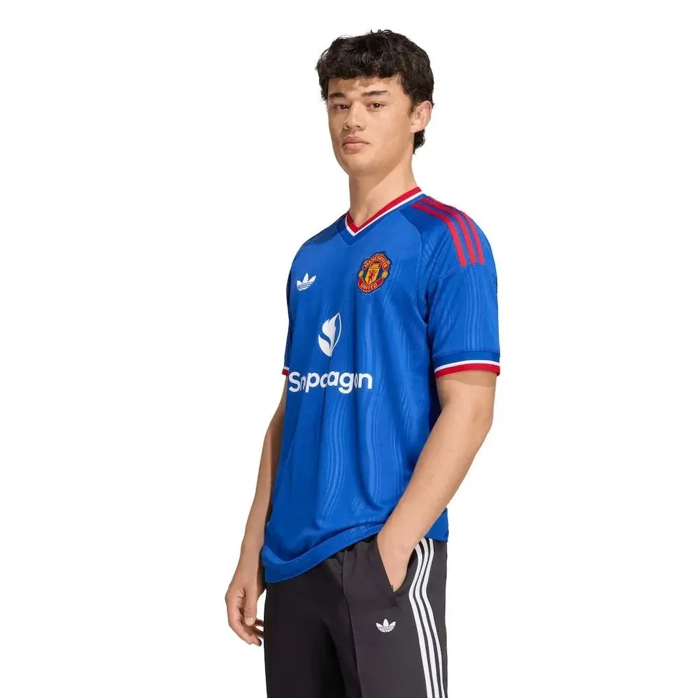 Manchester United Away Jersey 26/27 – Blue