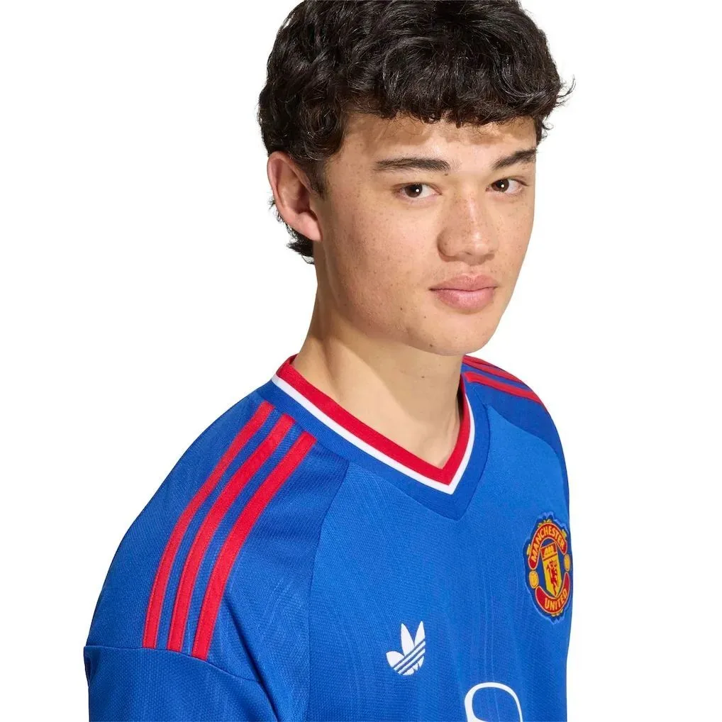 Manchester United Away Jersey 26/27 – Blue — view 3